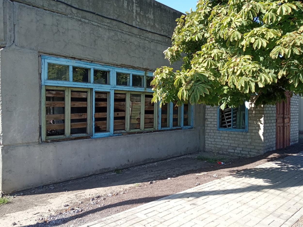 Майстерня школи, яка потребує ремонту