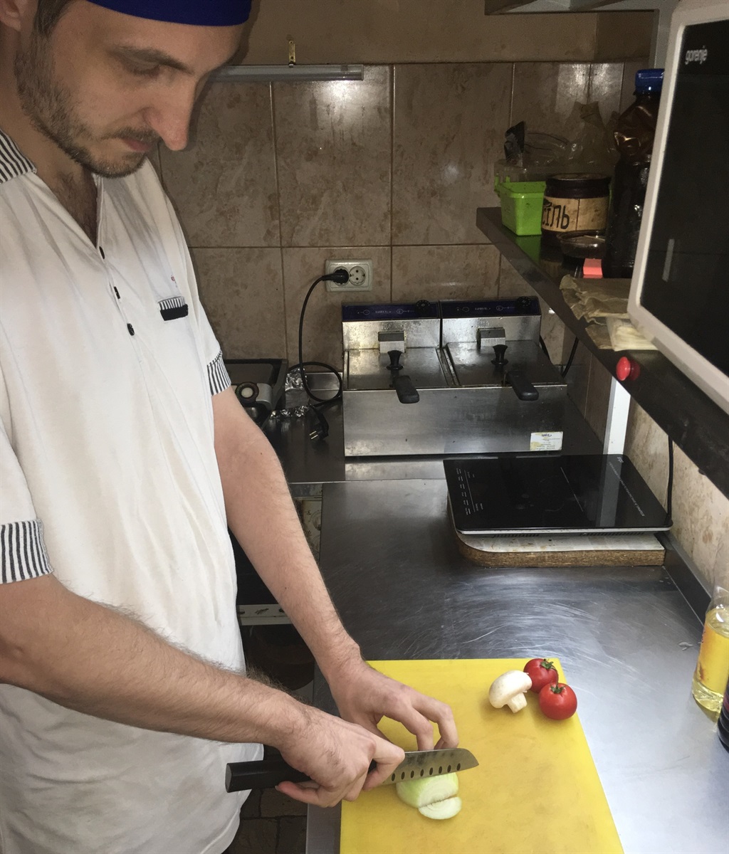 В'ячеслав Клішин на кухні