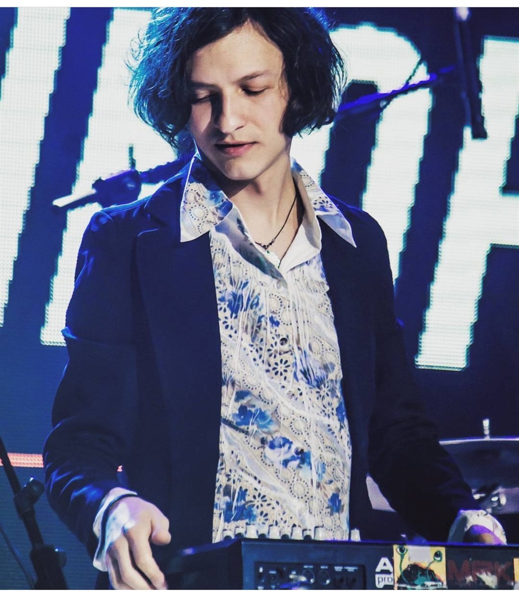 Дмитрий Сакир