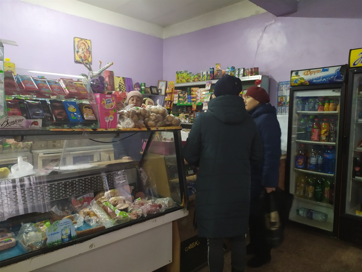 Магазин в Максимівці