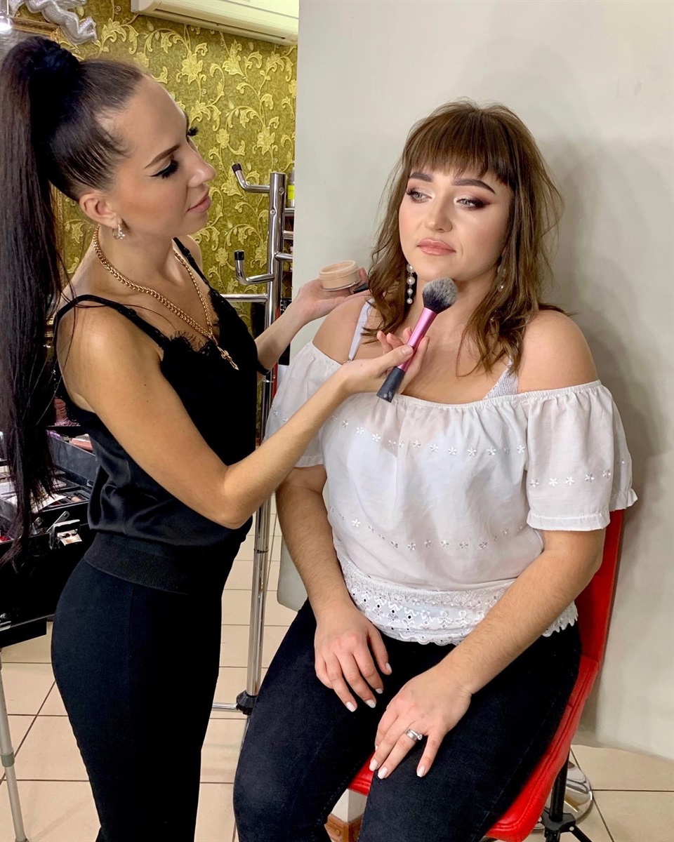 Майстриня за роботою