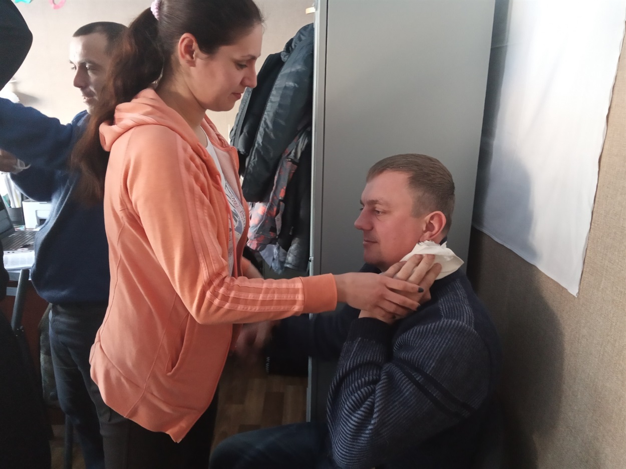 Зупиняємо кровотечу в області шиї