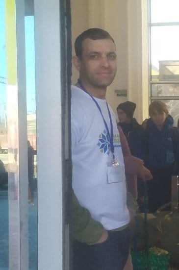 Роман відповідав за евакуацію груп з дітьми
