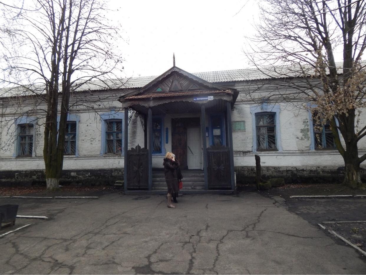 Довоєнне фото музею: знищені 3380 експонатів
