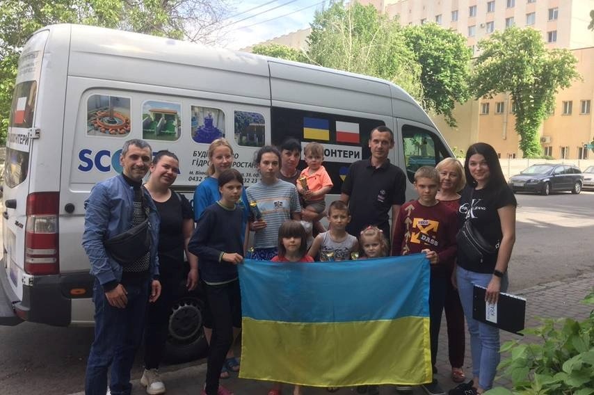 
Сім'я Вєтряк з міста Курахове